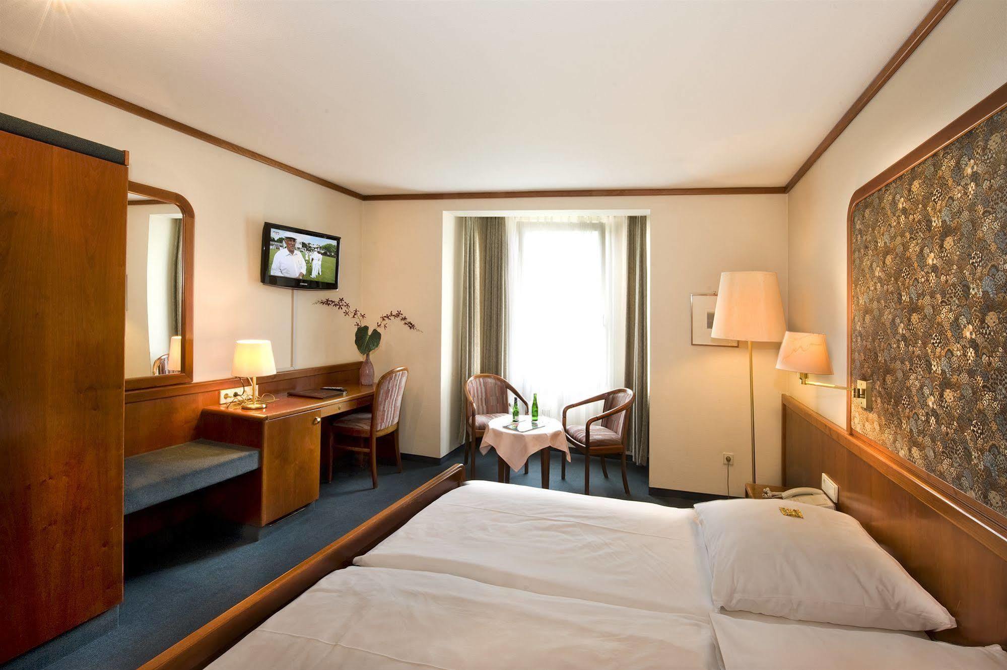 Hotel Am Schelztor Esslingen am Neckar Eksteriør billede