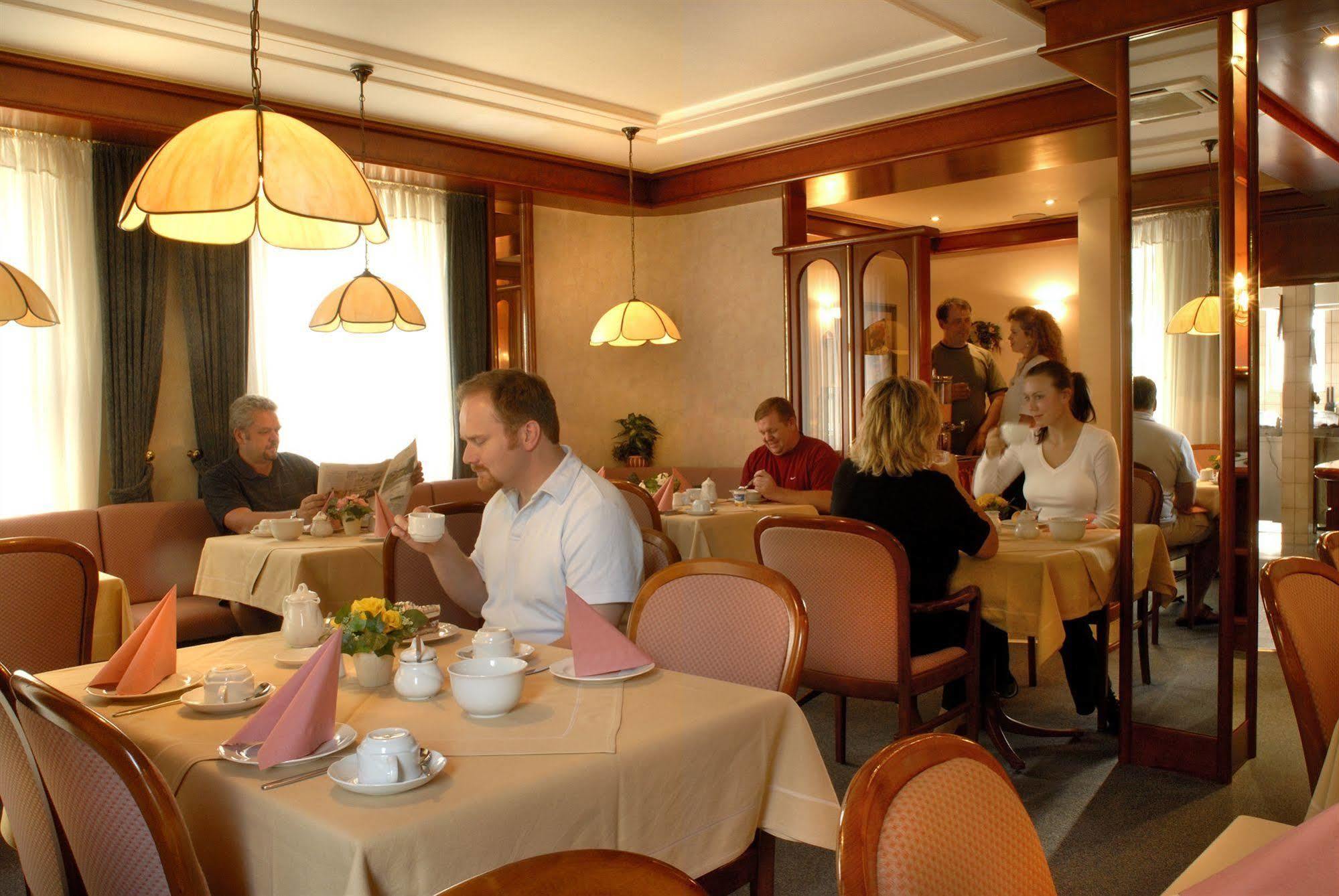 Hotel Am Schelztor Esslingen am Neckar Eksteriør billede